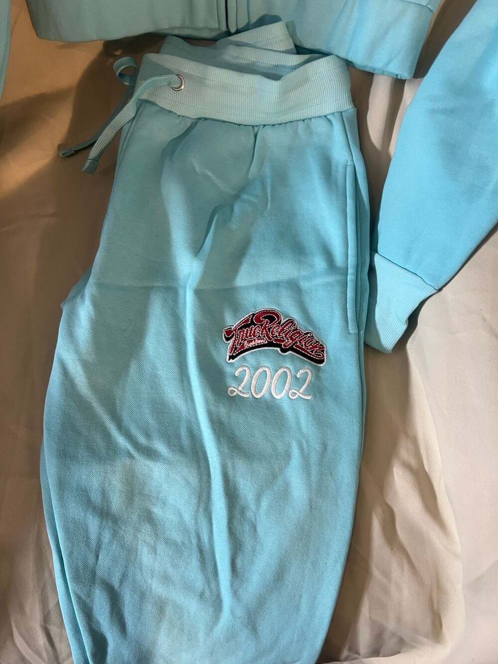 NWT True Religion Light Blue Collegiate 2002 Fleece Tracksuit Set Hoodie Medium - Picture 7 of 9